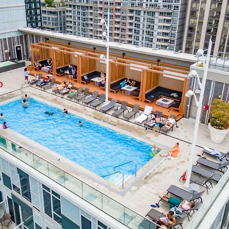 Cn Tower View 2 Bed Home Near Rogers Centre, Scotiabank, Mtcc
